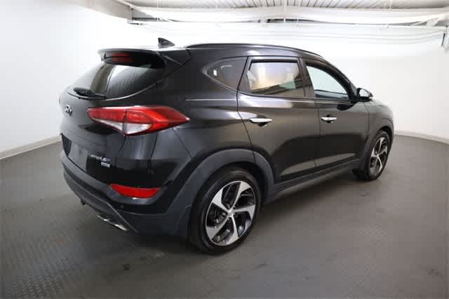Thumbnail: 2016 Hyundai Tucson - 8