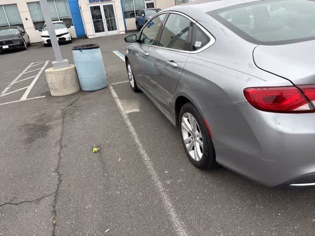 Thumbnail: 2016 Chrysler 200 - 9