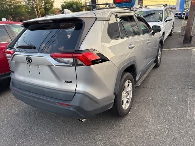 Thumbnail: 2021 Toyota RAV4 - 9