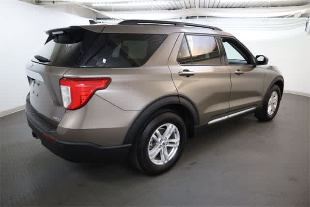 Thumbnail: 2021 Ford Explorer - 8