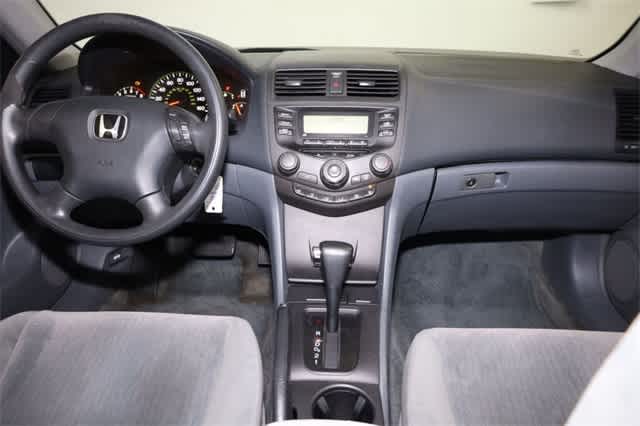 Thumbnail: 2005 Honda Accord - 17