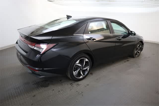 Thumbnail: 2021 Hyundai Elantra - 8