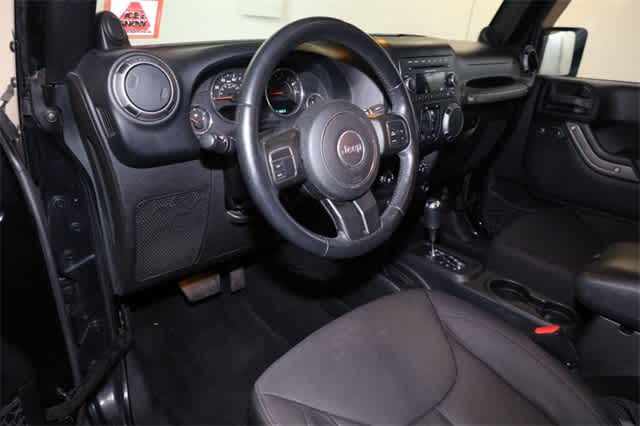 Thumbnail: 2014 Jeep Wrangler - 14