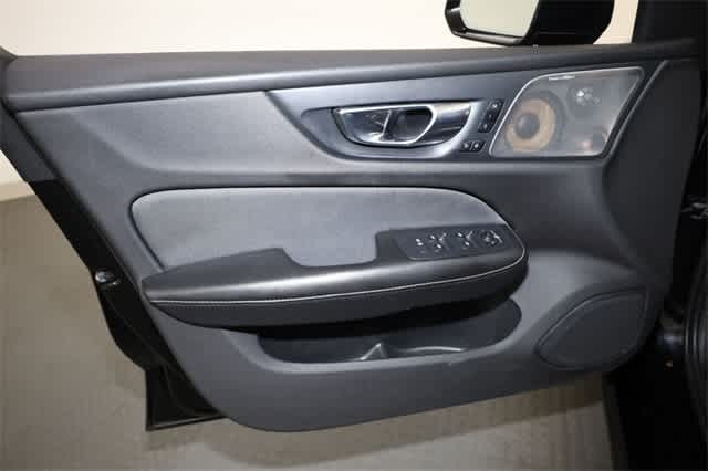 Thumbnail: 2019 Volvo S60 - 13