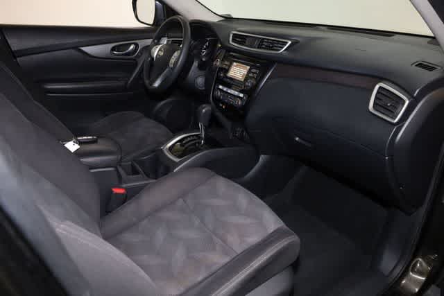 Thumbnail: 2016 Nissan Rogue - 32