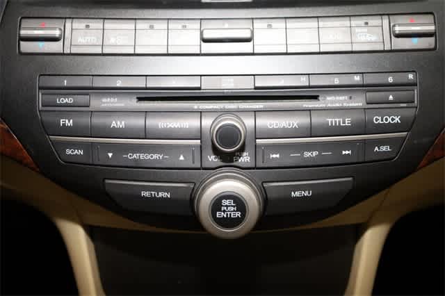 Thumbnail: 2012 Honda Crosstour - 28