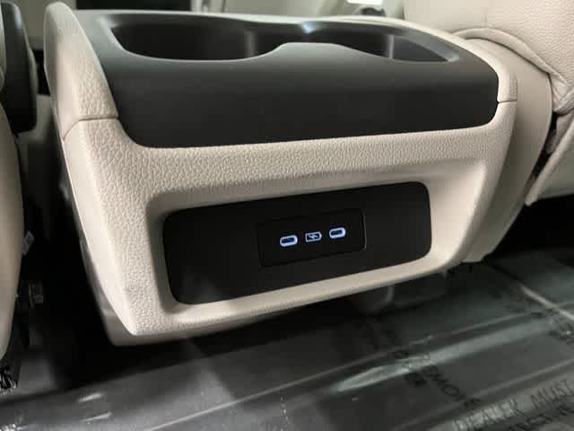 Thumbnail: 2026 Honda Odyssey - 21