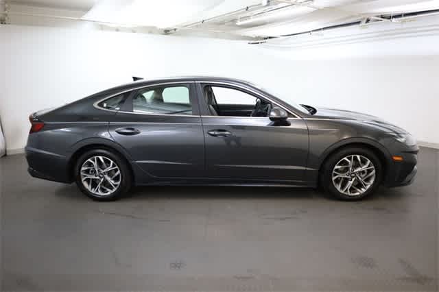 Thumbnail: 2021 Hyundai Sonata - 10