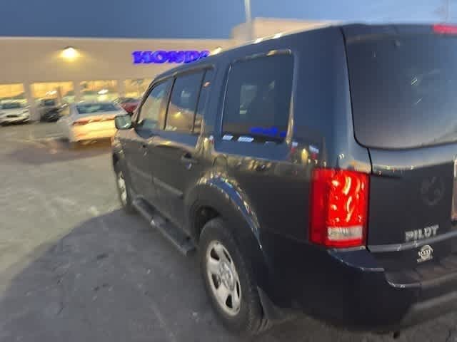Thumbnail: 2011 Honda Pilot - 10