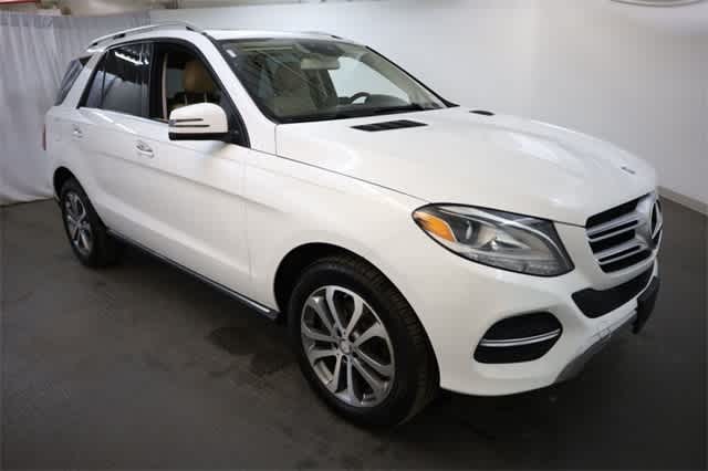 Thumbnail: 2016 Mercedes-Benz GLE - 10