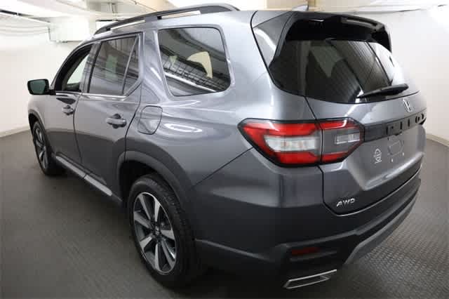 Thumbnail: 2023 Honda Pilot - 4