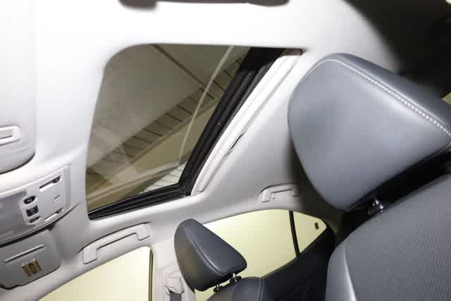 Thumbnail: 2014 Lexus IS - 20