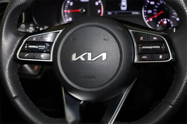 Thumbnail: 2023 Kia Forte - 34