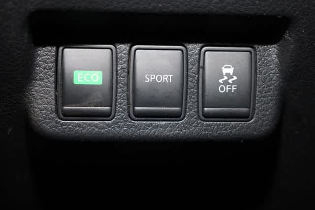 Thumbnail: 2014 Nissan Sentra - 19