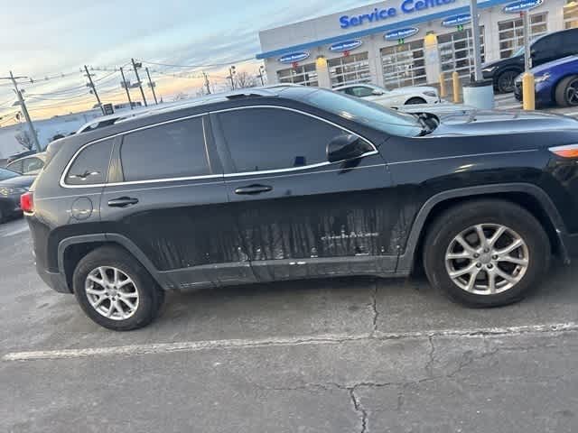 Thumbnail: 2015 Jeep Cherokee - 19