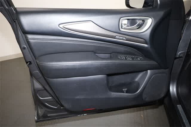 Thumbnail: 2017 INFINITI QX60 - 13