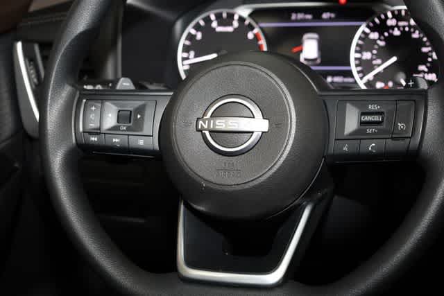 Thumbnail: 2023 Nissan Rogue - 30