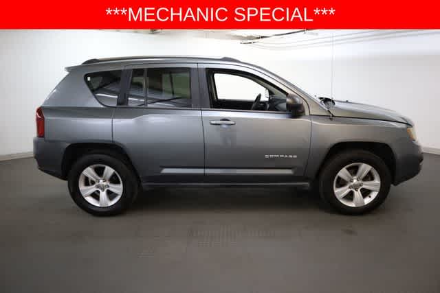 Thumbnail: 2014 Jeep Compass - 9