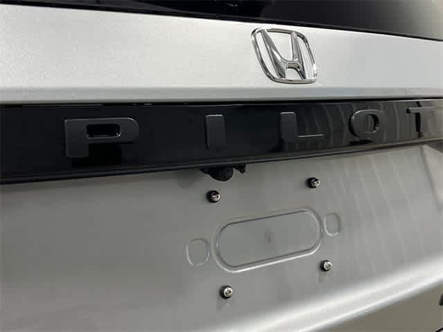 Thumbnail: 2026 Honda Pilot - 7