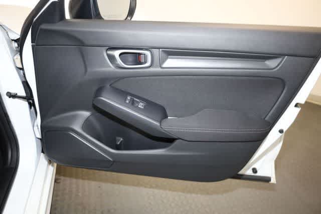 Thumbnail: 2023 Honda Civic - 32