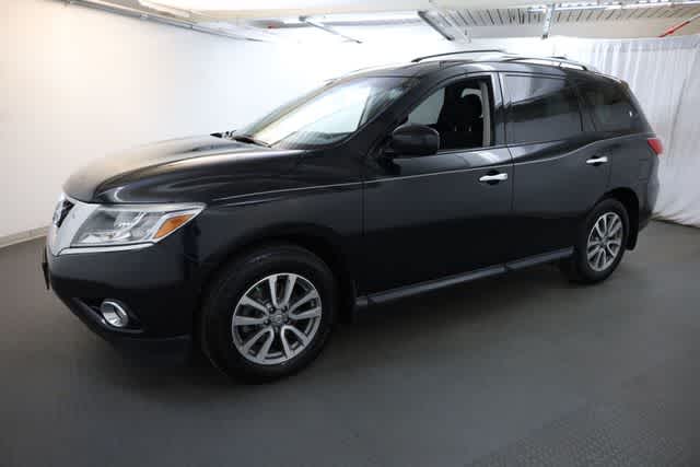 Thumbnail: 2015 Nissan Pathfinder - 2