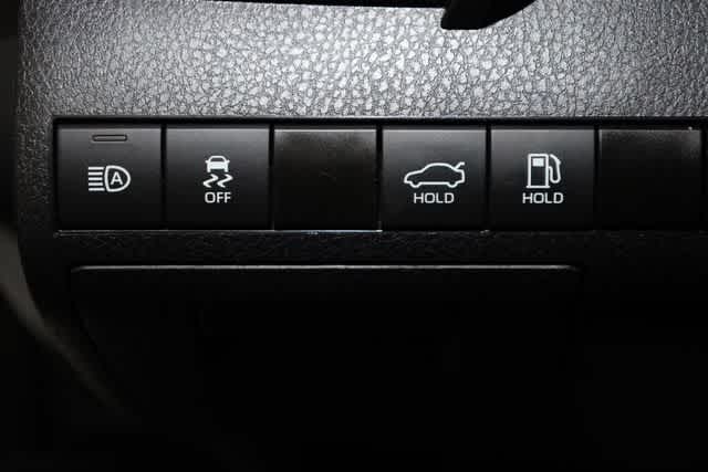 Thumbnail: 2023 Toyota Camry - 26