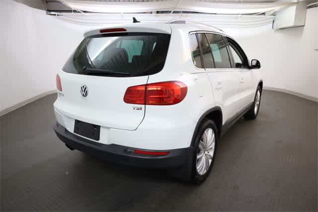 Thumbnail: 2016 Volkswagen Tiguan - 7
