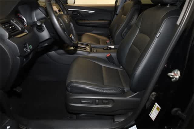 Thumbnail: 2019 Honda Ridgeline - 15