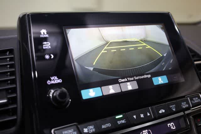 Thumbnail: 2018 Honda Odyssey - 17