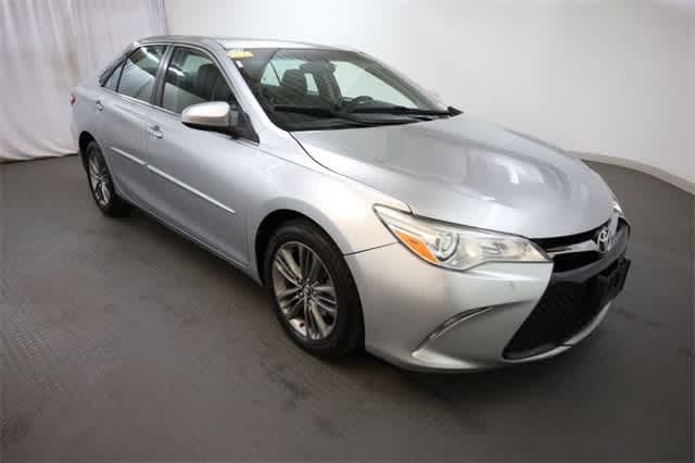 Thumbnail: 2017 Toyota Camry - 10