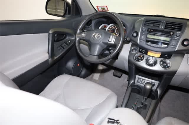 Thumbnail: 2011 Toyota RAV4 - 16