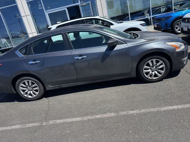 Thumbnail: 2013 Nissan Altima - 16