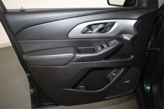 Thumbnail: 2020 Chevrolet Traverse - 13