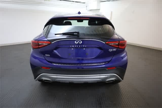 Thumbnail: 2018 INFINITI QX30 - 6