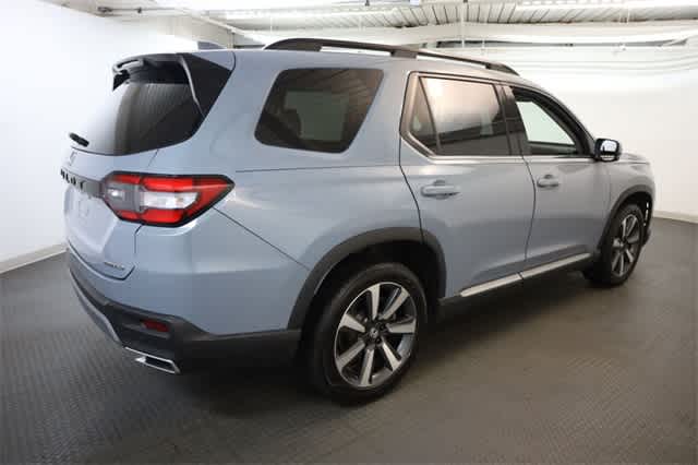 2023 Honda Pilot Touring 8