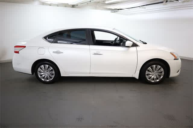 Thumbnail: 2014 Nissan Sentra - 9