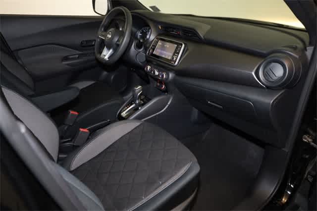 2020 Nissan Kicks S 19