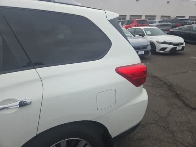 Thumbnail: 2020 Nissan Pathfinder - 6