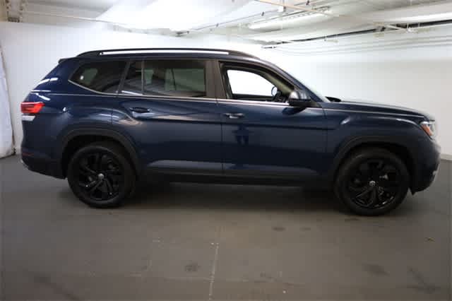 2022 Volkswagen Atlas SE 9