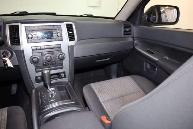 Thumbnail: 2008 Jeep Grand Cherokee - 22