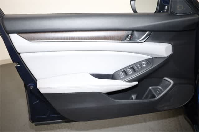 Thumbnail: 2018 Honda Accord - 13