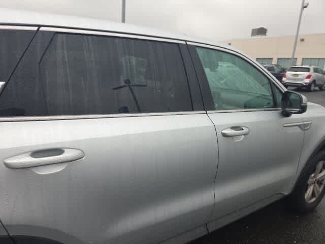 Thumbnail: 2021 Kia Sorento - 14