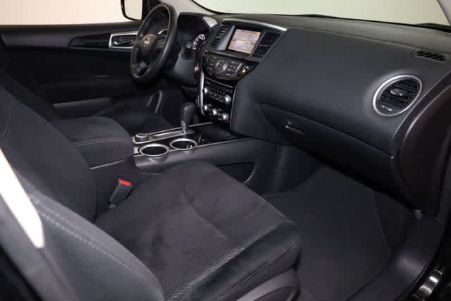 Thumbnail: 2015 Nissan Pathfinder - 34