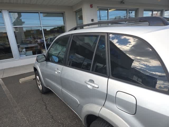 2005 Toyota RAV4 Base 6