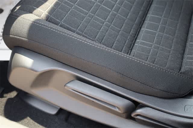 2026 Honda HR-V LX 22
