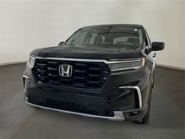 Thumbnail: 2025 Honda Pilot - 10