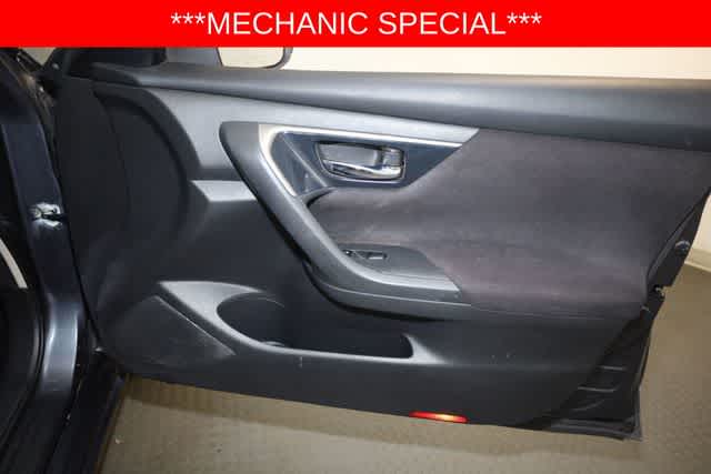 Thumbnail: 2013 Nissan Altima - 30