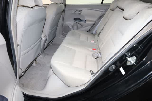 Thumbnail: 2010 Honda Insight - 19