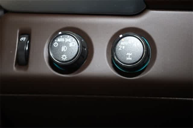 Thumbnail: 2019 Chevrolet Tahoe - 28