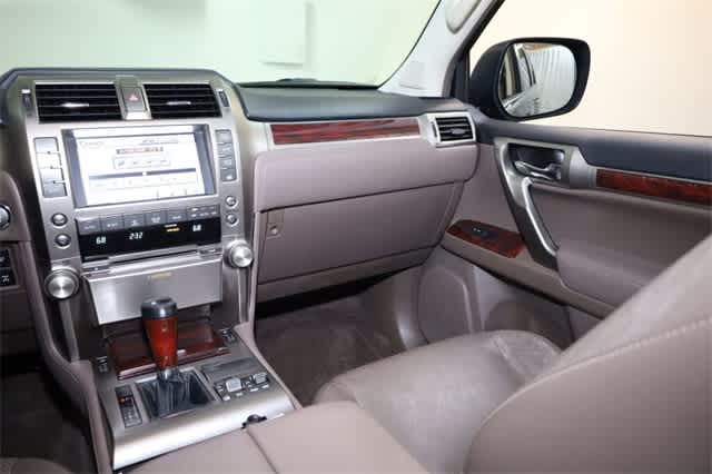Thumbnail: 2012 Lexus GX - 18